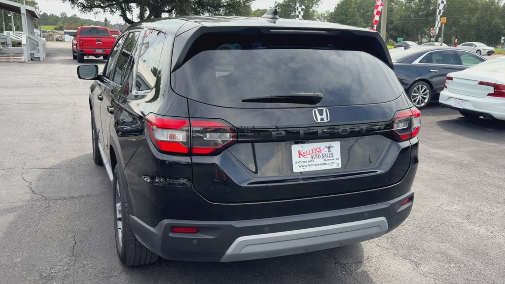 Used 2025 Honda Pilot EX-L image 7
