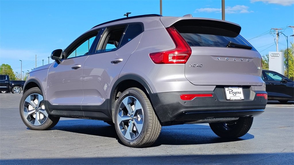 New 2026 Volvo XC40 B5 Plus w/ Protection Package Premier image 4