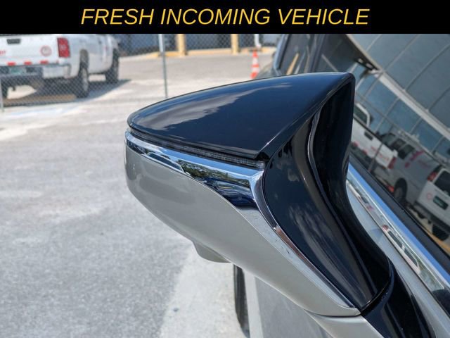 Used 2024 Lexus ES 350 Ultra Luxury FWD image 9