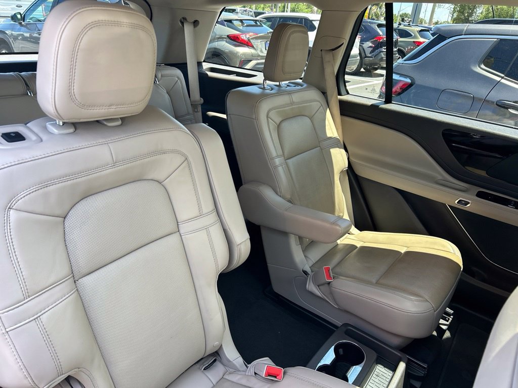 Used 2023 Lincoln Aviator Reserve w/ Equipment Group 201A AWD/4WD image 46
