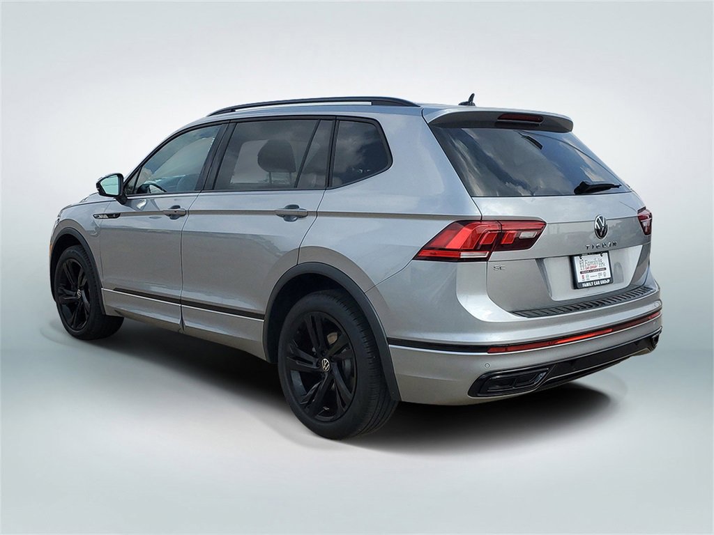 Used 2023 Volkswagen Tiguan SE R-Line image 4