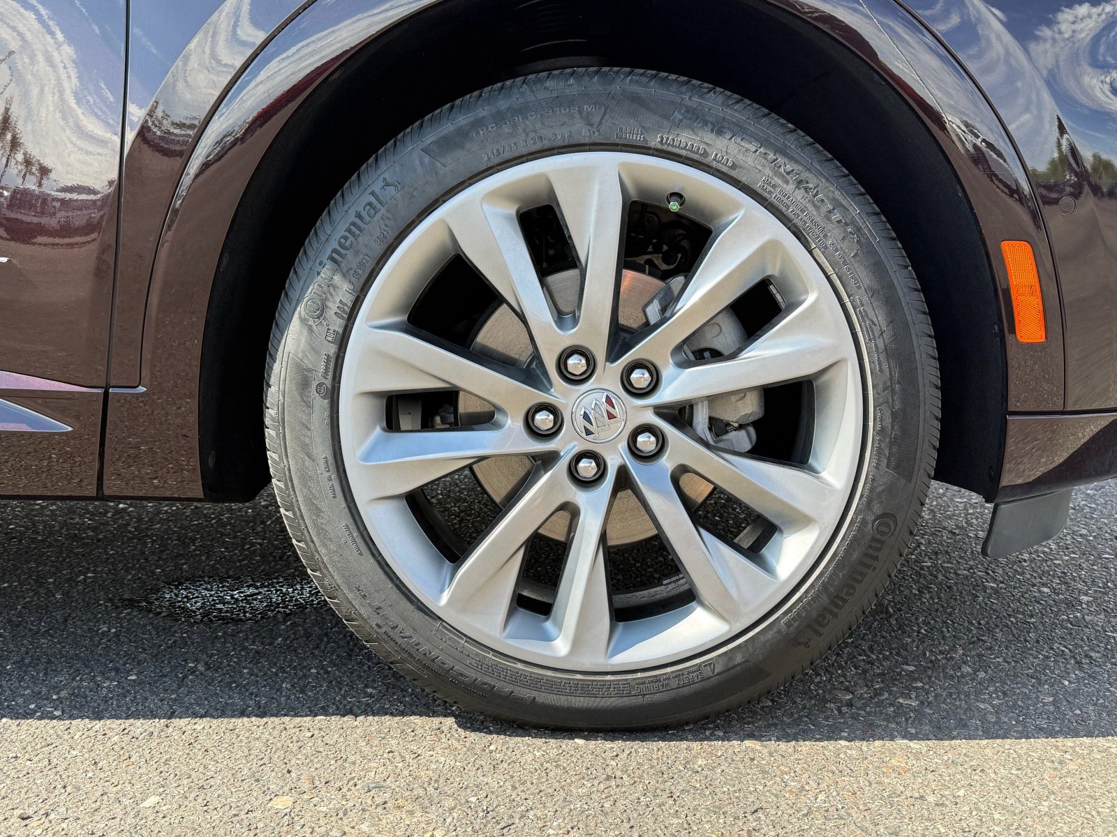 Used 2022 Buick Envision Avenir w/ Technology Package II image 9