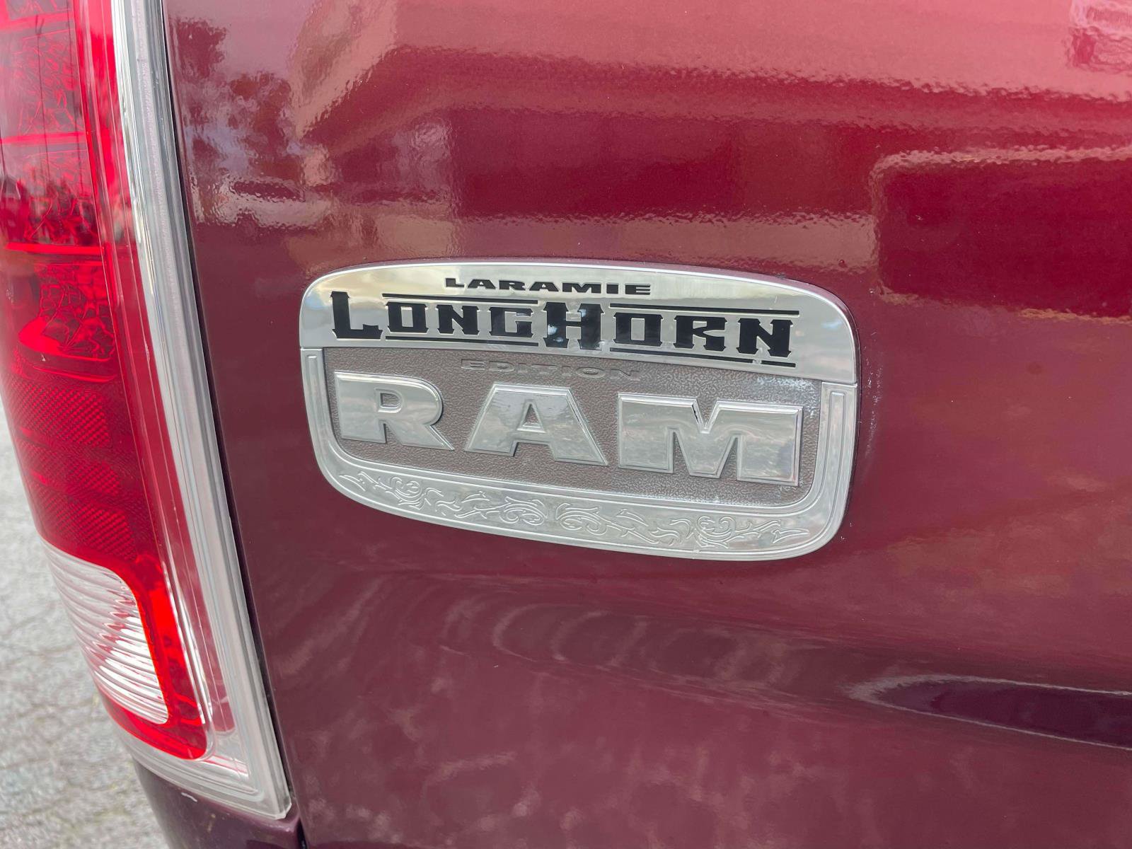Used 2016 RAM 1500 Laramie Longhorn AWD/4WD image 8