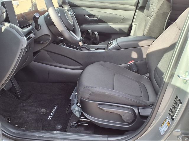 New 2026 Hyundai Tucson SE image 17
