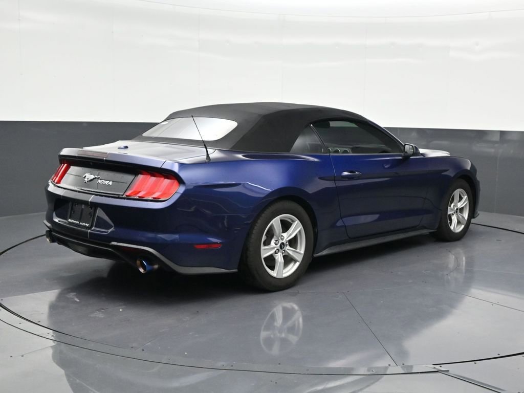 Used 2020 Ford Mustang Convertible image 5