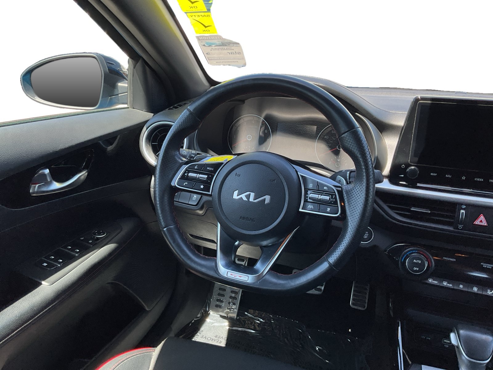 Used 2024 Kia Forte GT FWD image 11