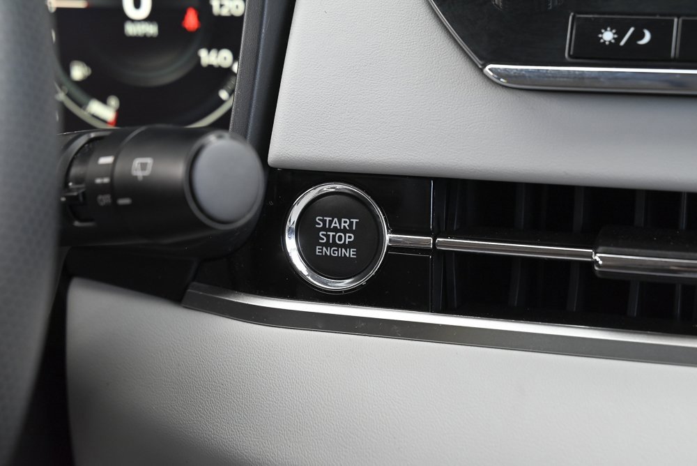 Used 2024 Mitsubishi Outlander SEL image 34