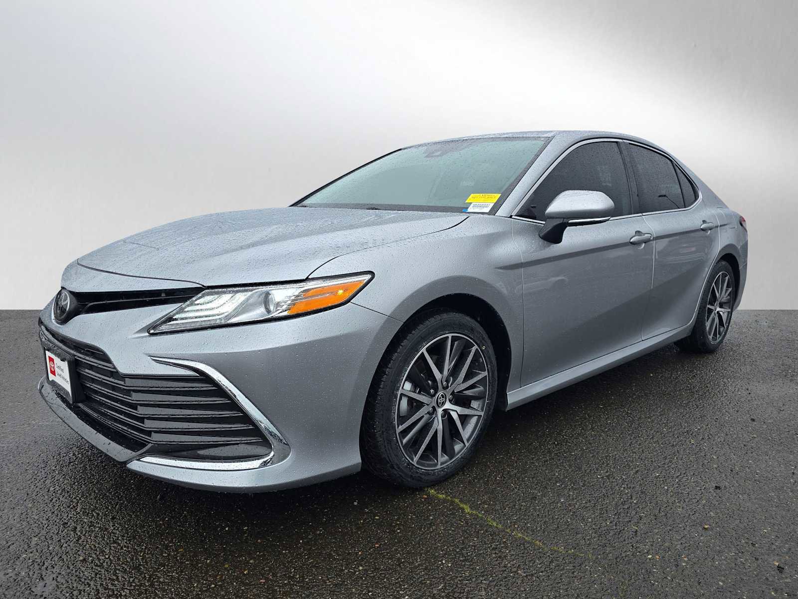 Used 2024 Toyota Camry XLE image 7