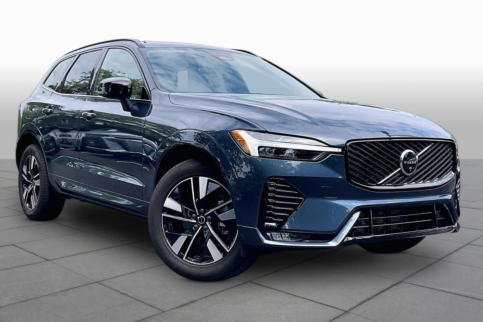 Used 2026 Volvo XC60 B5 Plus w/ Climate Package AWD/4WD image 2