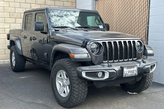 Used 2022 Jeep Gladiator Sport image 3