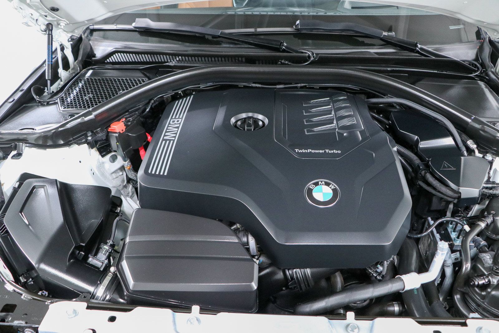 Used 2024 BMW 330i Sedan w/ Premium Package RWD image 29