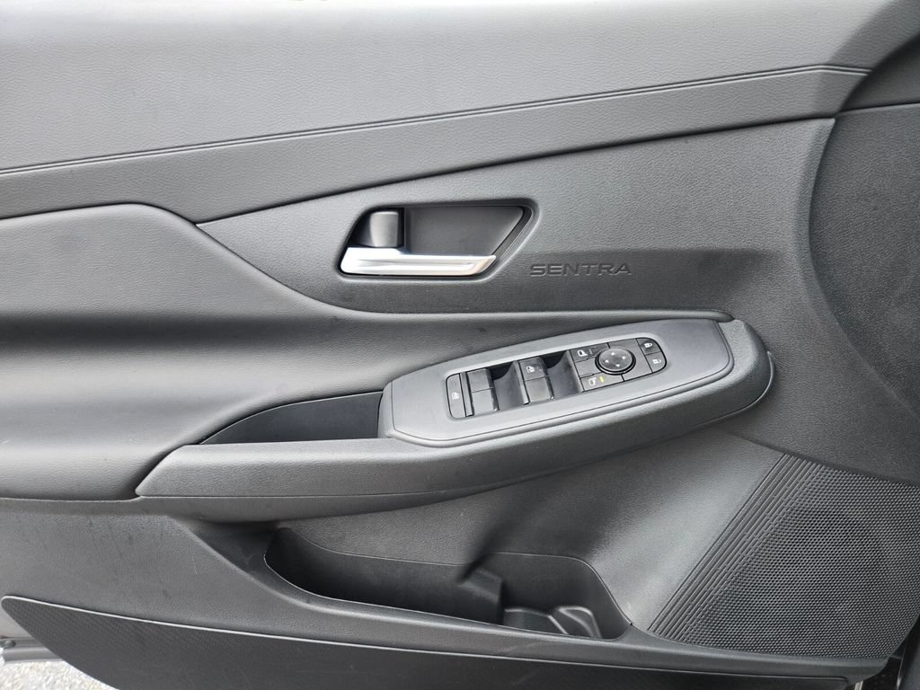 New 2026 Nissan Sentra SV w/ SV Convenience Package FWD image 13