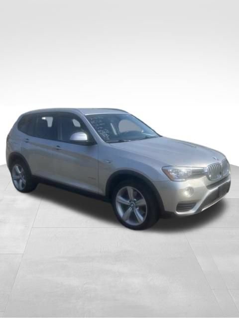 Used 2017 BMW X3 sDrive28i RWD image 9