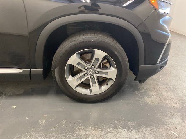 Certified 2025 Honda Pilot EX-L image 30