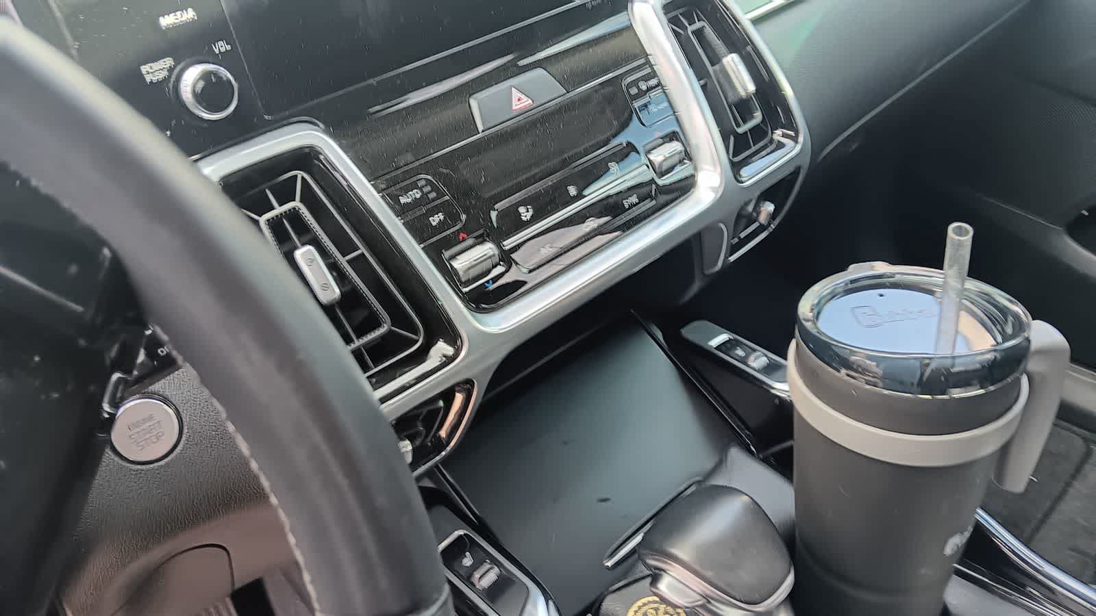 Certified 2023 Kia Sorento SX FWD image 4