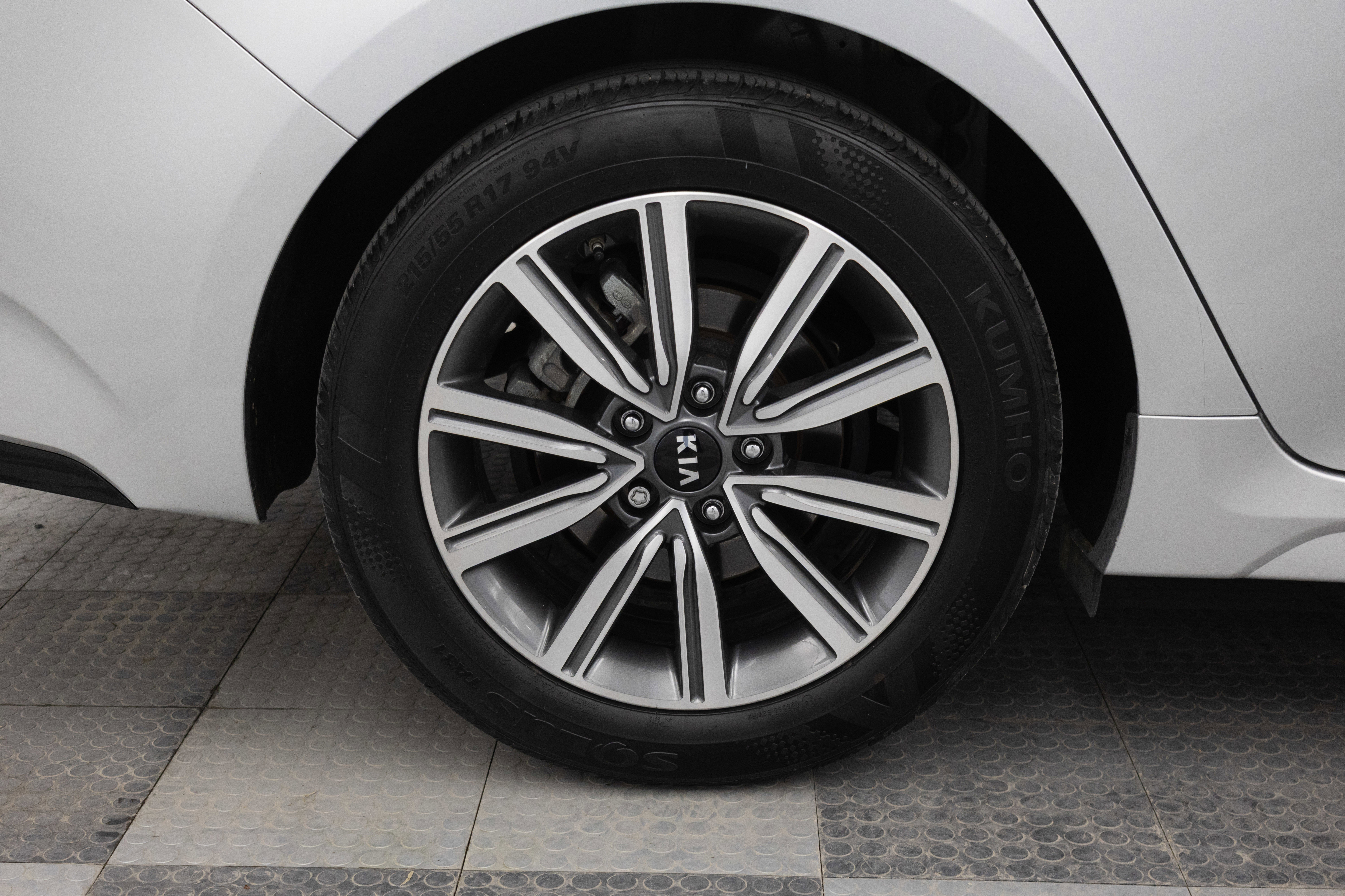 Used 2020 Kia Optima Premium image 17