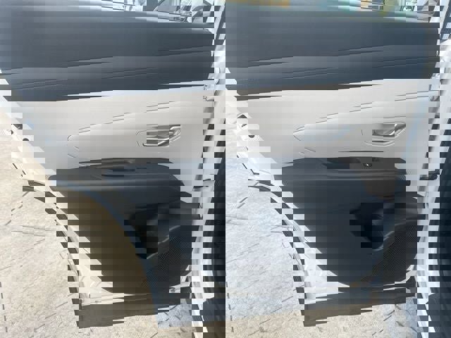 New 2026 Hyundai Tucson SE image 23