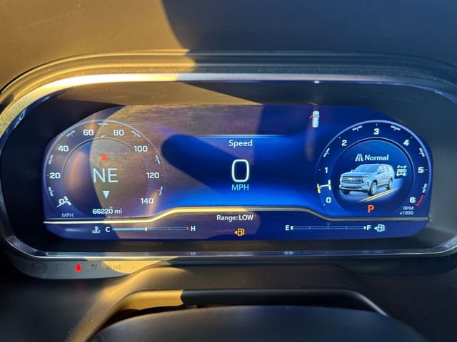 Used 2023 Chevrolet Tahoe Z71 w/ Z71 Off-Road Package AWD/4WD image 19