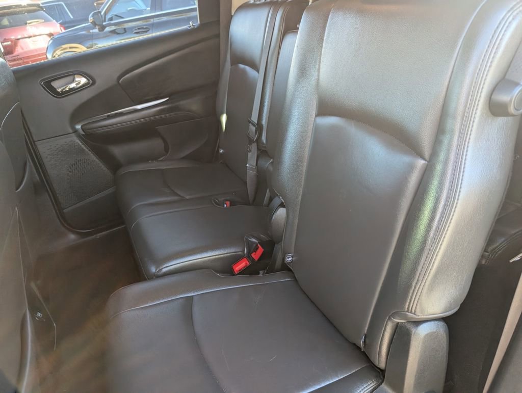 Used 2020 Dodge Journey SE image 12
