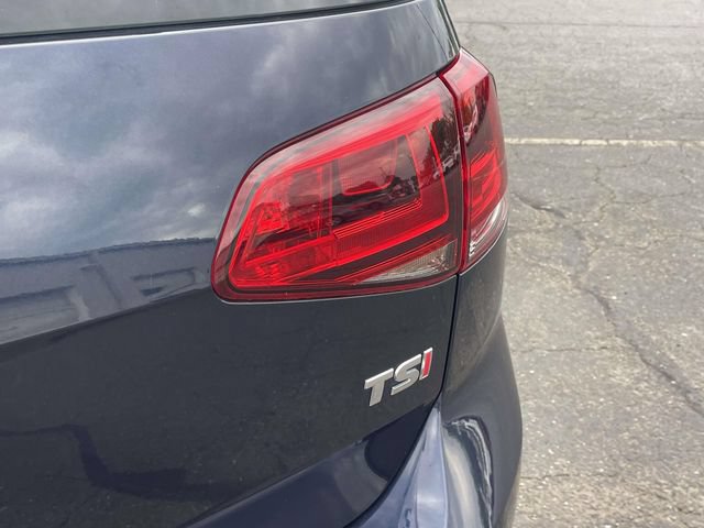 Used 2017 Volkswagen Golf S FWD image 12