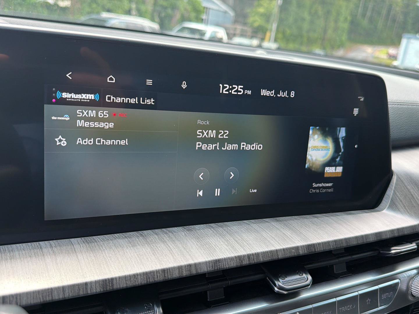 Used 2025 Kia Telluride EX FWD image 25