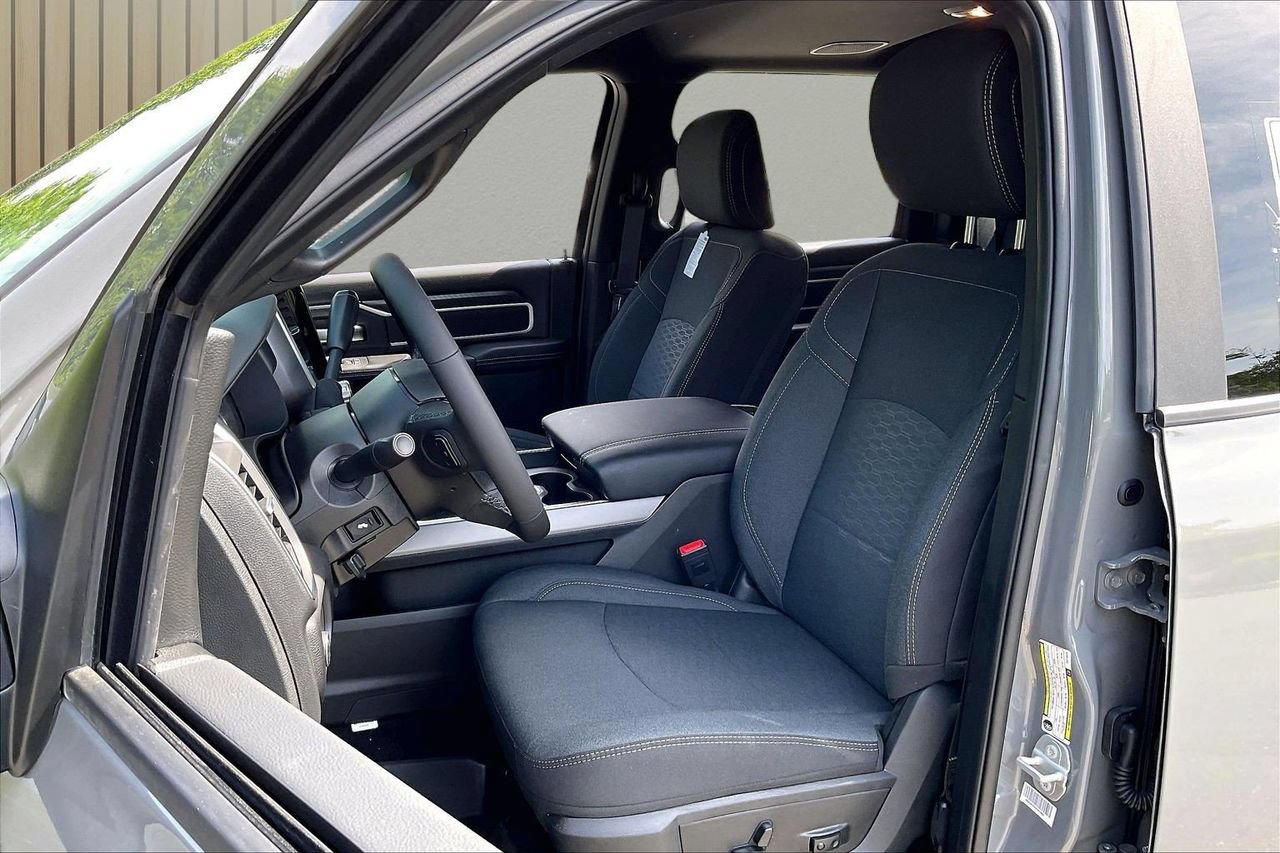 New 2026 RAM 2500 Big Horn AWD/4WD image 19