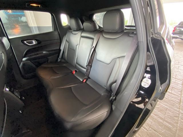 Used 2025 Jeep Compass Trailhawk image 24