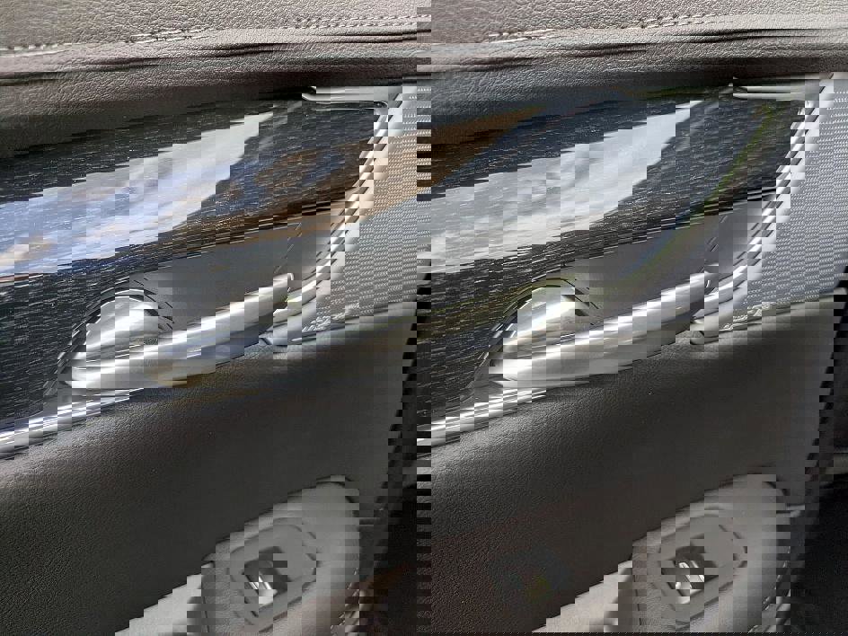 New 2026 Cadillac XT5 Premium Luxury w/ LPO, ONYX Package image 25