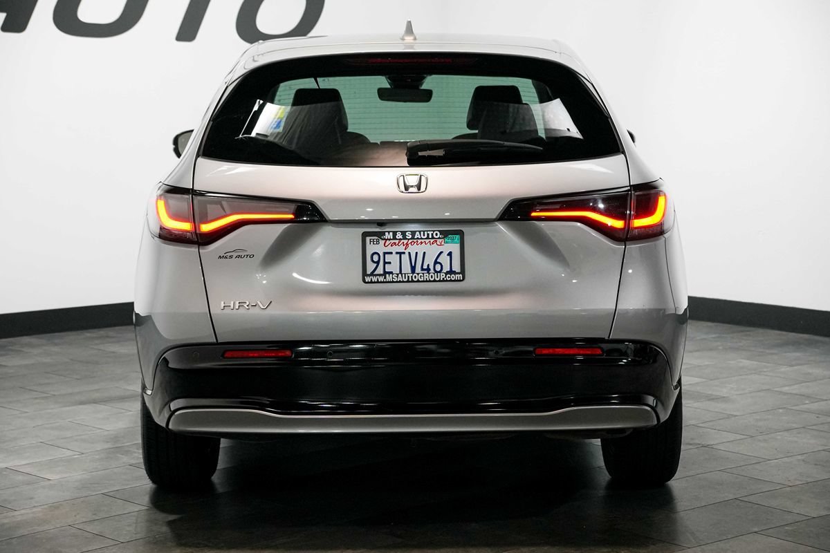 Used 2023 Honda HR-V EX-L image 5