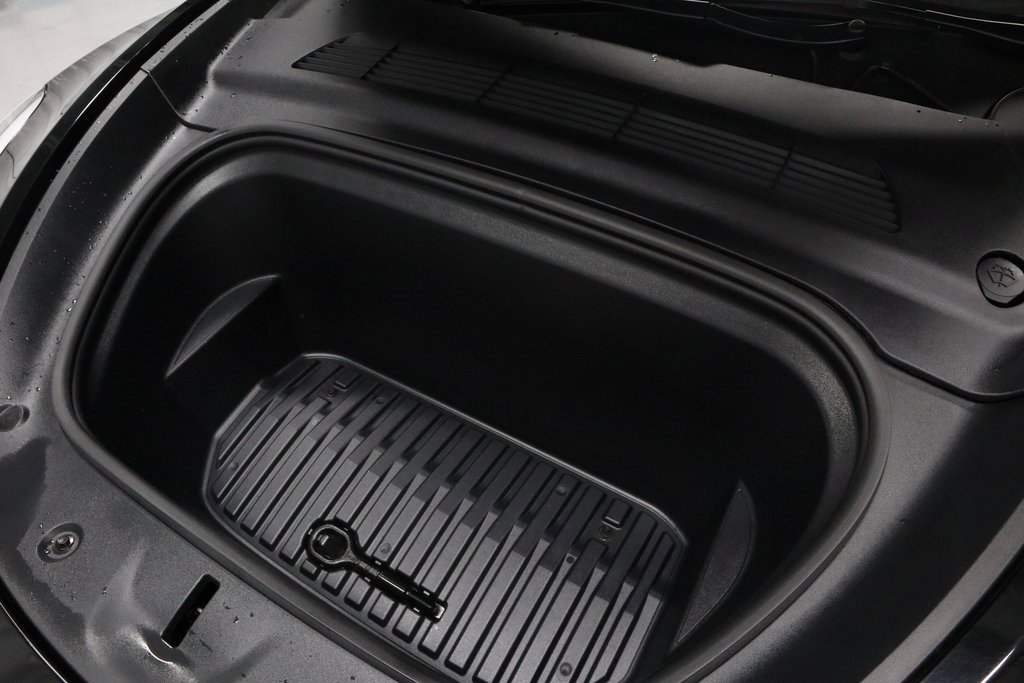 Used 2023 Tesla Model Y Long Range image 14