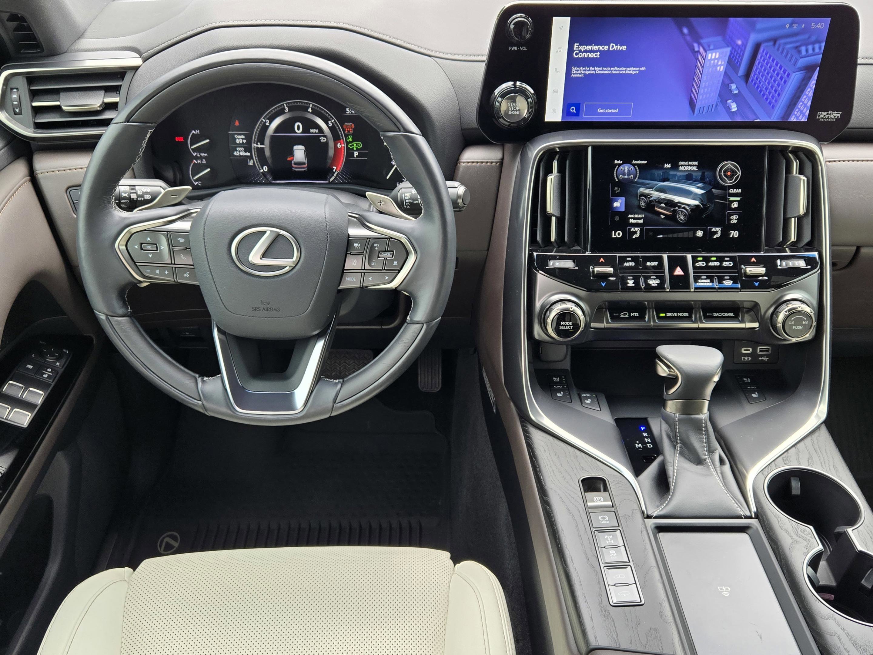 Used 2023 Lexus LX 600 4WD w/ Appearance Package image 25