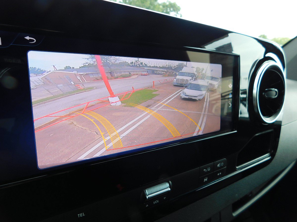 Used 2025 Mercedes-Benz Sprinter 2500 image 20