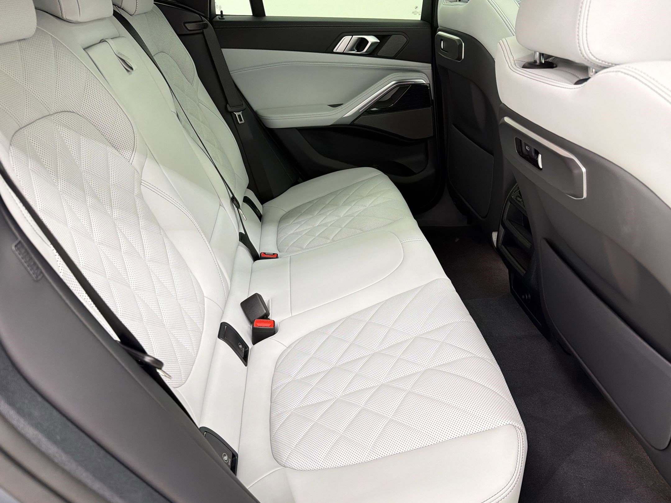 New 2027 BMW X6 xDrive40i AWD/4WD image 24