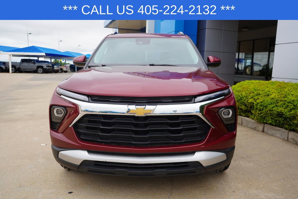 Used 2025 Chevrolet TrailBlazer LT image 3