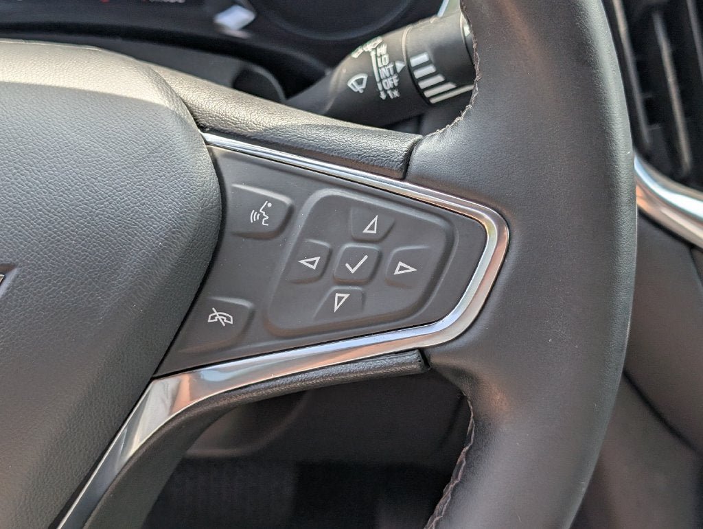 Used 2023 Chevrolet Equinox LT FWD image 28