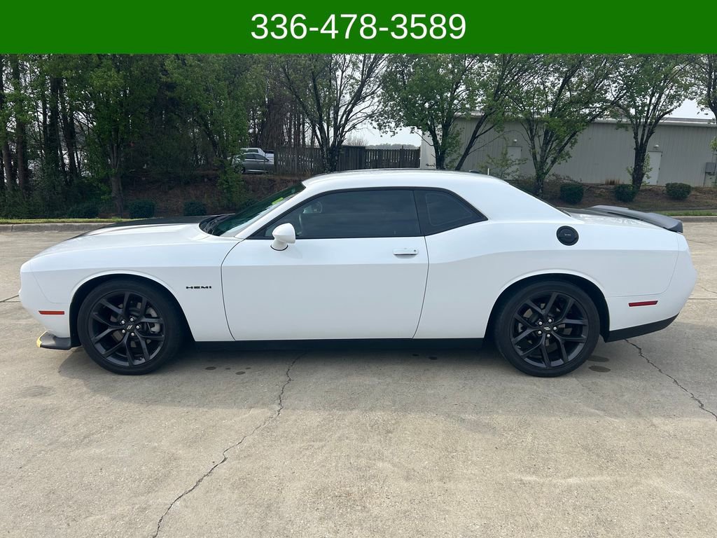 Used 2022 Dodge Challenger R/T w/ Blacktop Package image 2
