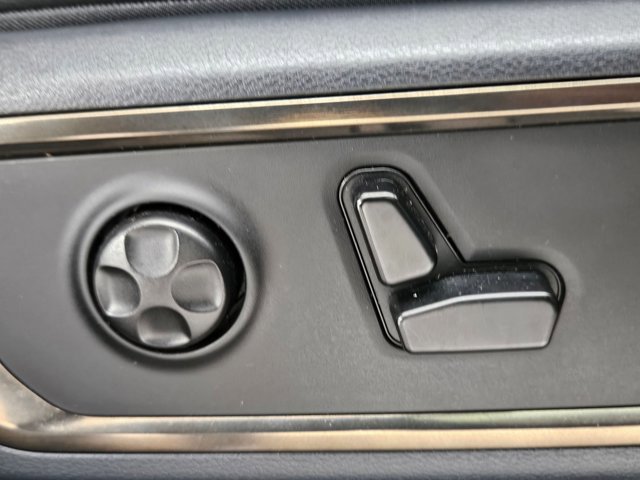 Used 2019 RAM 1500 Limited image 27