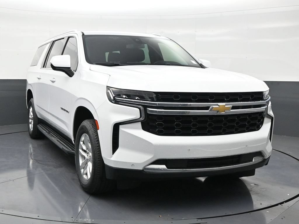 Used 2023 Chevrolet Suburban LS RWD image 7