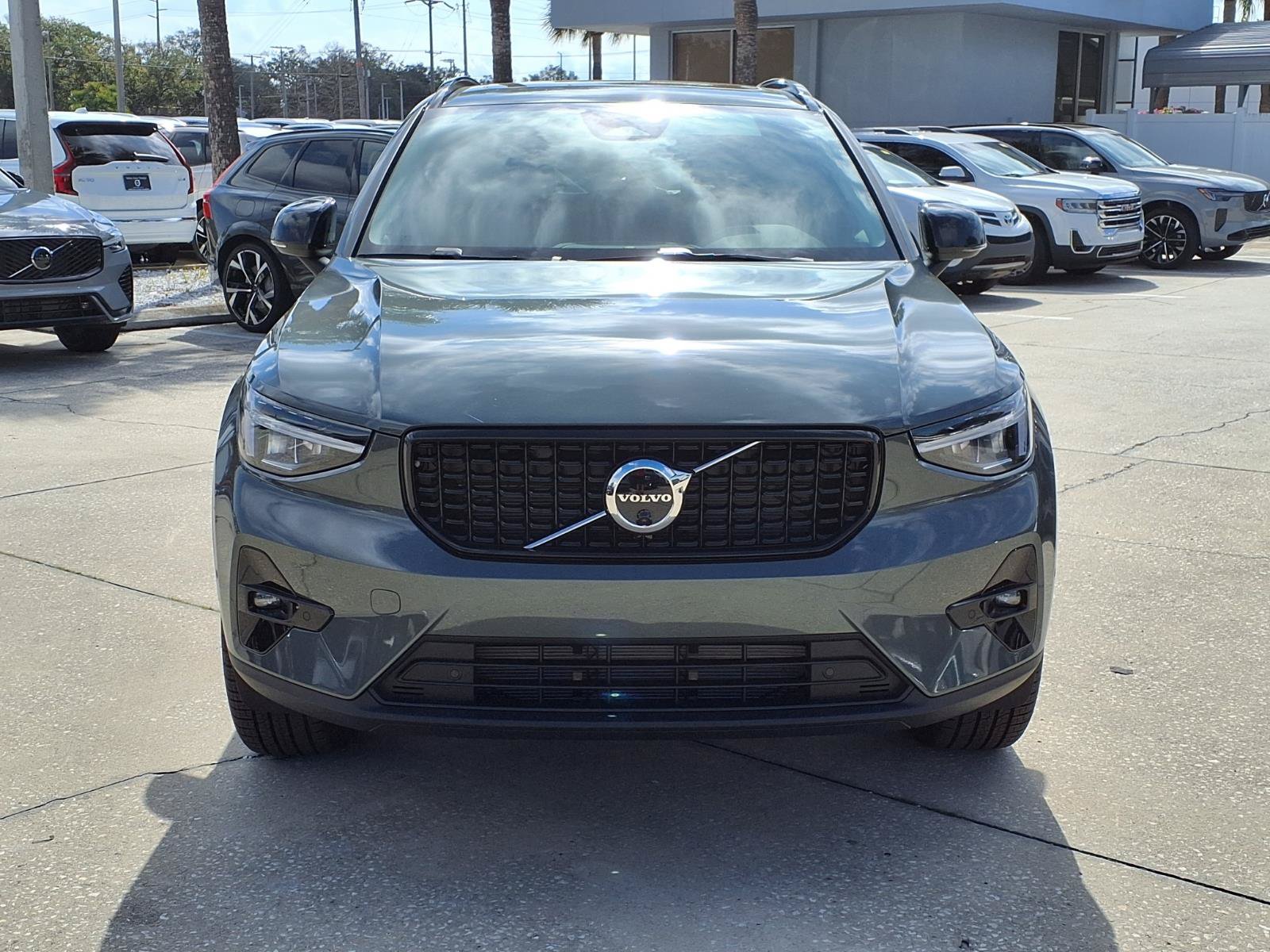 New 2026 Volvo XC40 B5 Plus w/ Protection Package Premier AWD/4WD image 2