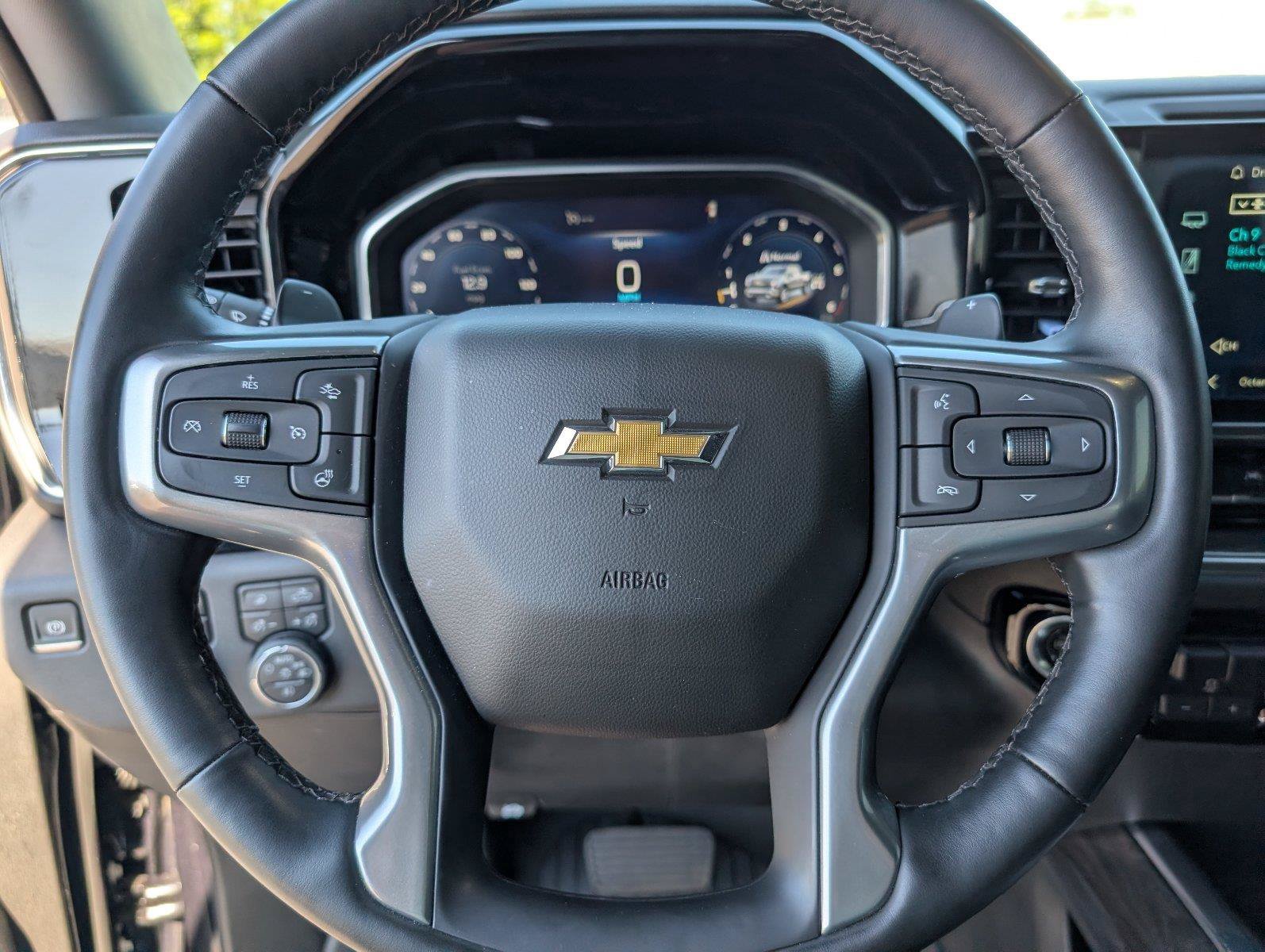Used 2024 Chevrolet Silverado 1500 LTZ AWD/4WD image 26