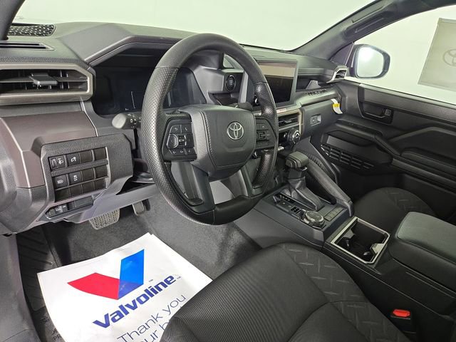 Used 2025 Toyota Tacoma SR5 AWD/4WD image 15
