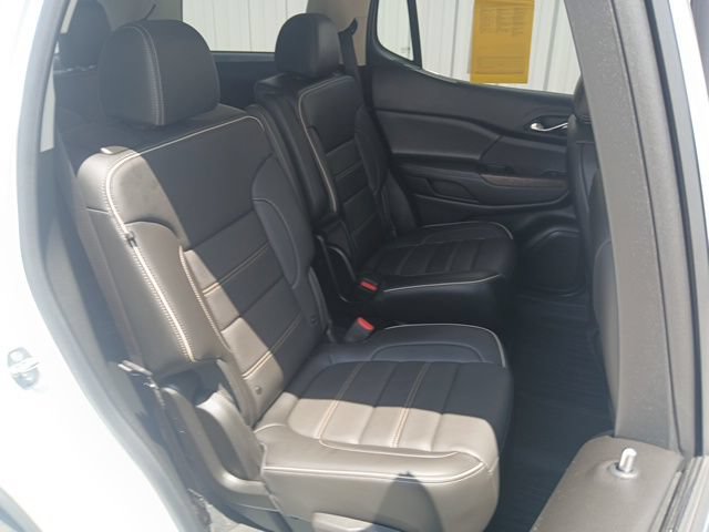 Used 2023 GMC Acadia Denali w/ Denali Ultimate Package FWD image 26