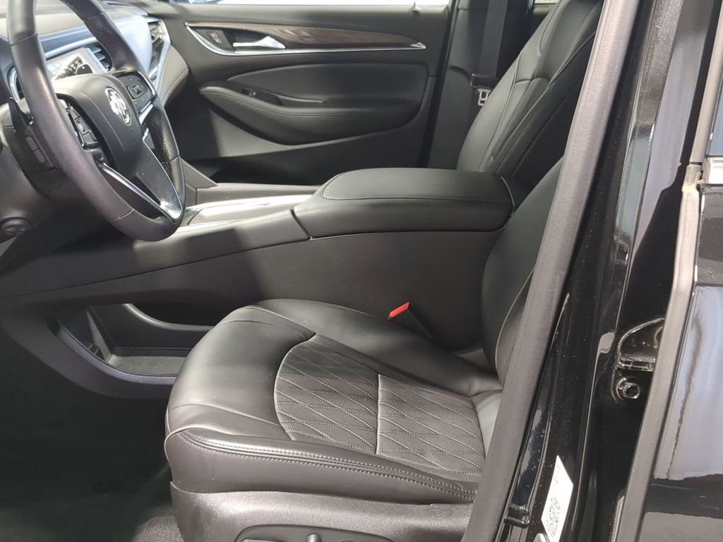 Used 2024 Buick Enclave Avenir w/ Avenir Technology Package AWD/4WD image 20