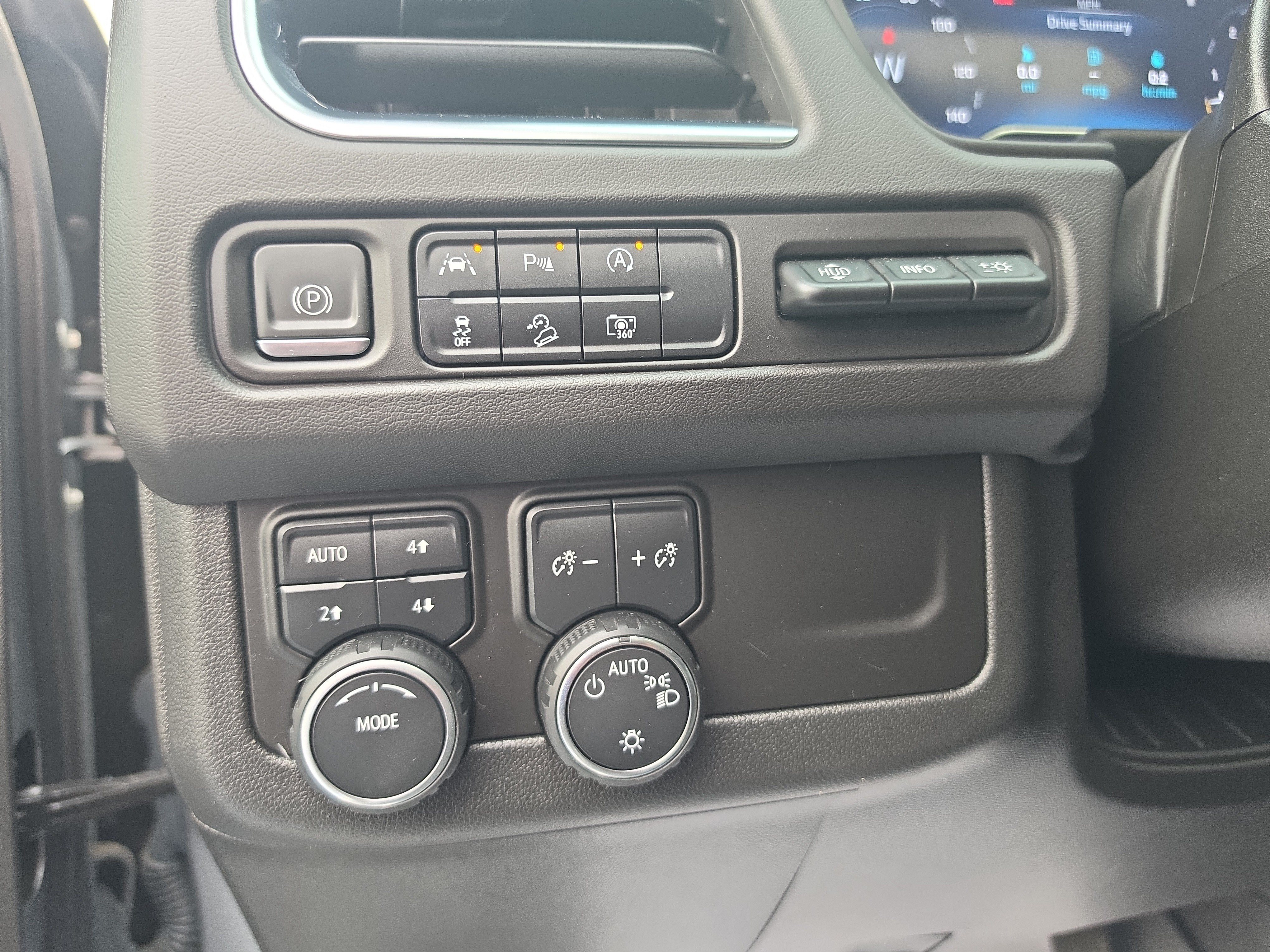 Used 2023 Chevrolet Tahoe High Country AWD/4WD image 22