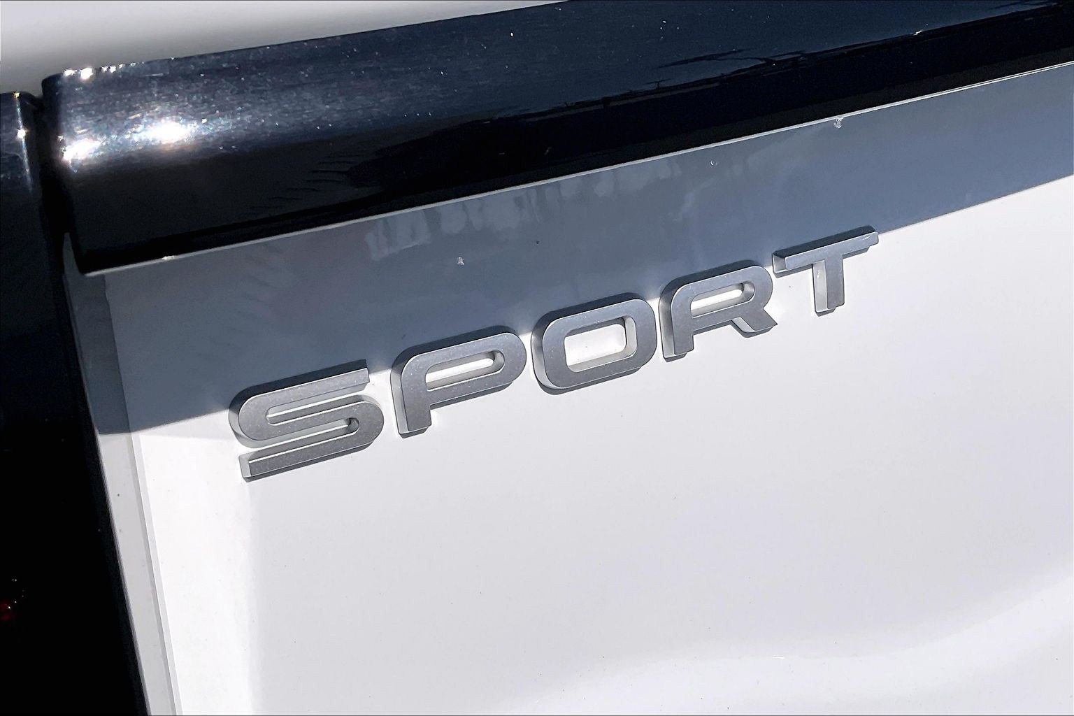 Certified 2025 Land Rover Discovery Sport S AWD/4WD image 9