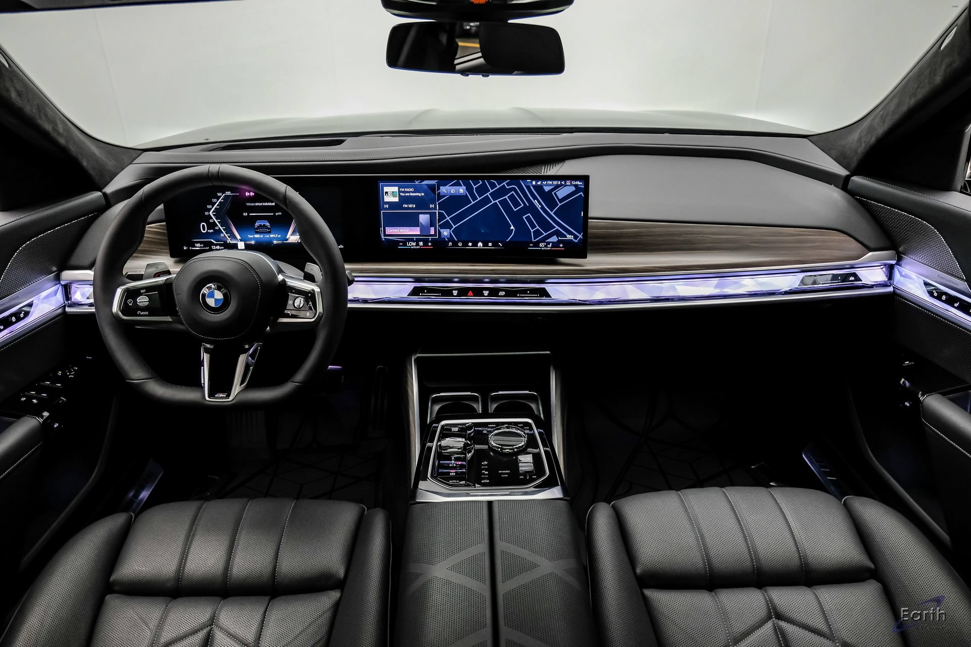 Used 2026 BMW 760i xDrive w/ Executive Package AWD/4WD image 32