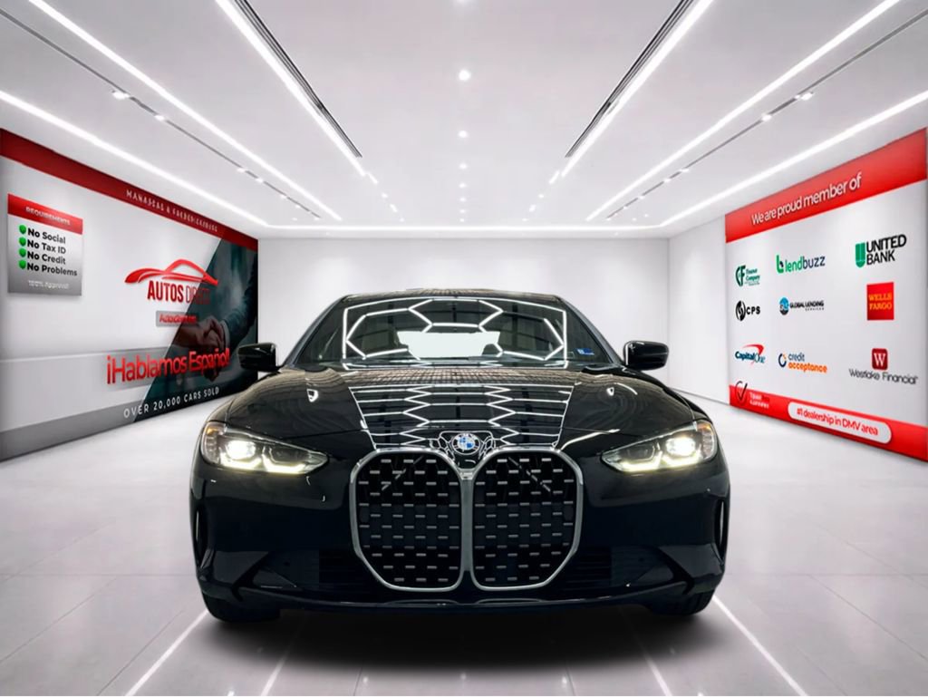 Used 2021 BMW 430i Coupe w/ Convenience Package RWD image 3