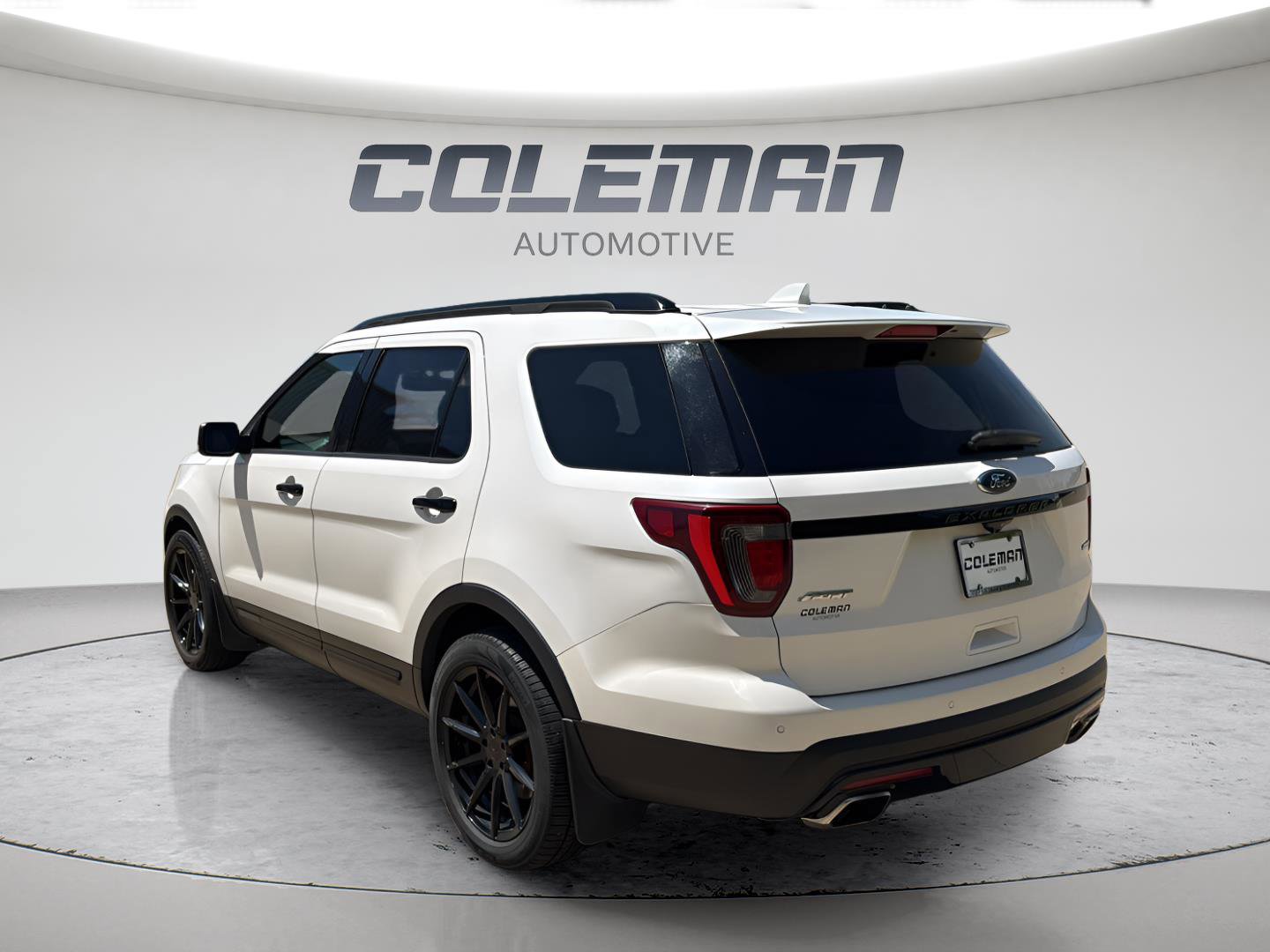 Used 2017 Ford Explorer Sport w/ Equipment Group 401A AWD/4WD image 3