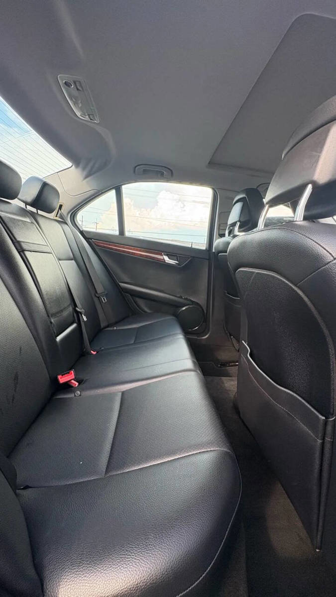 Used 2011 Mercedes-Benz C 300 Sedan image 8