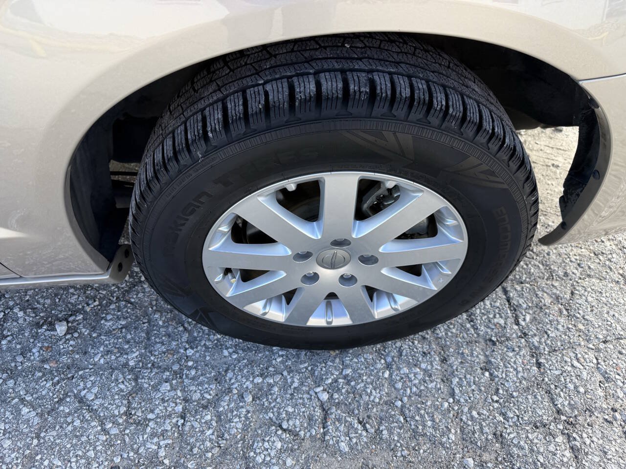 Used 2015 Chrysler Town & Country Touring w/ Driver Convenience Group FWD image 10